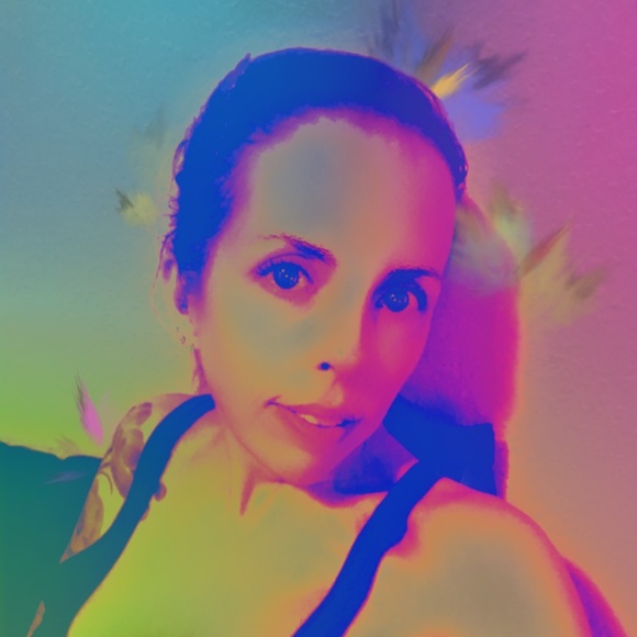 Meet your Posher, Lindsay - Picture 1 of 1